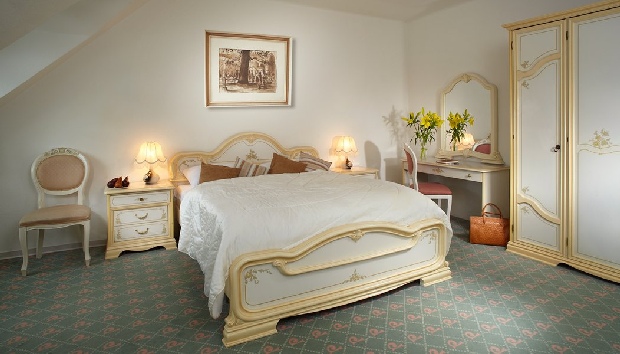 Palace Zvon 4*